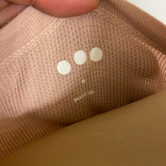 3 Dot Long Sleeve T-Shirt - Picture 3 of 3